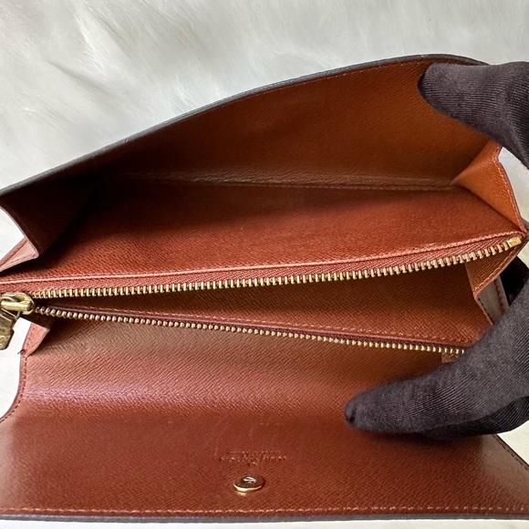 Stunning wallet - Picture 13 of 16